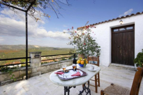 Fenareti Village House